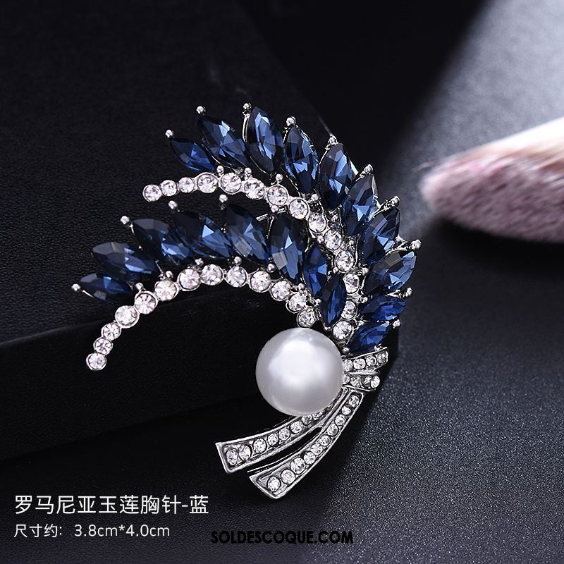 Broche Femme Corsage Boucle D'écharpe Cristal Collier Châle Pas Cher