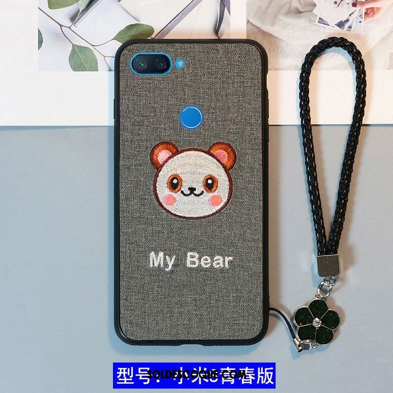 Coque Xiaomi Mi 8 Lite Jeunesse Petit Gris Modèle Fleurie Tout Compris En Vente