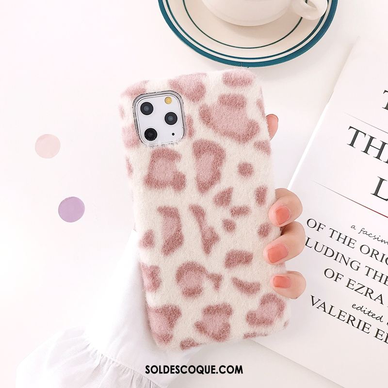 Coque iPhone 11 Pro Max Léopard Peluche Rose Luxe Incassable Soldes