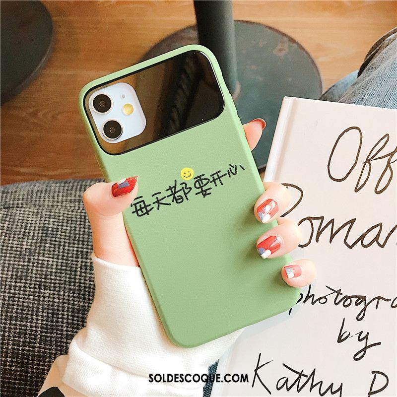 Coque iPhone 11 Souriant Tout Compris Simple Vert Fluide Doux Housse En Ligne