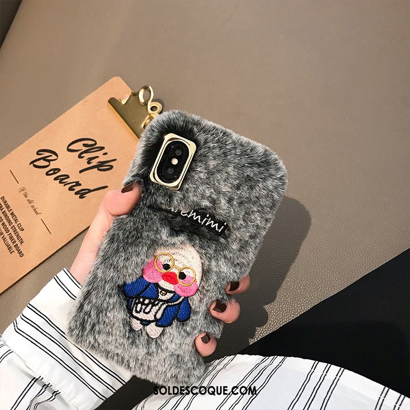 Coque iPhone Xs Max Amoureux Fluide Doux Peluche Broderie Dessin Animé En Vente