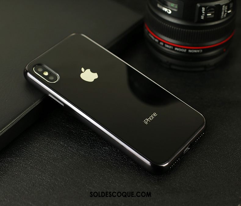 Coque iPhone Xs Max Incassable Marque De Tendance Border Étui Noir Housse Pas Cher