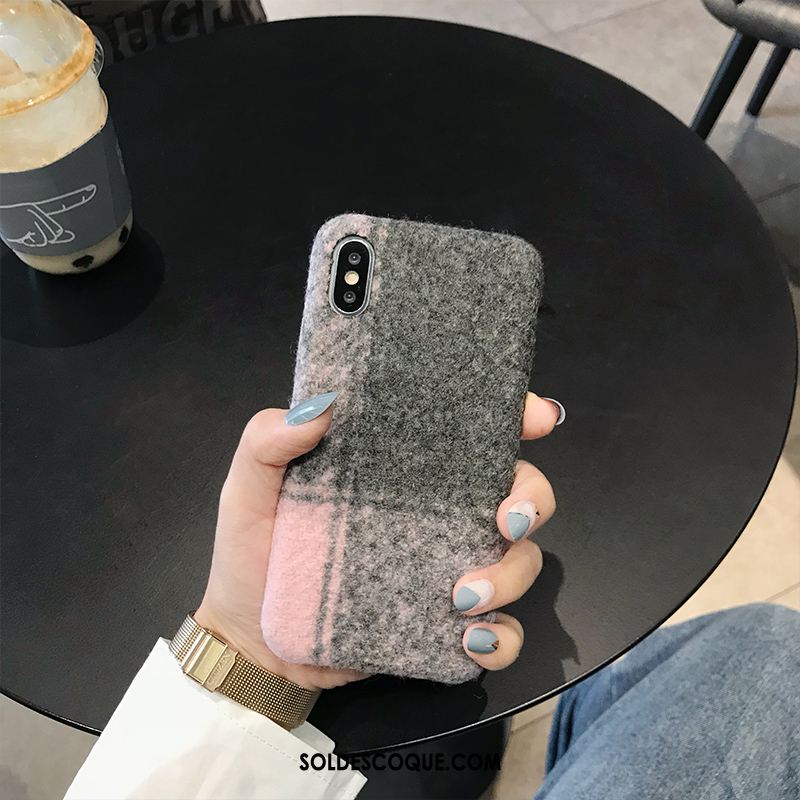 Coque iPhone Xs Max Peluche Élégant Simple Amoureux Noir Pas Cher