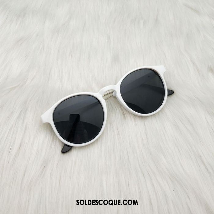 Lunettes De Soleil Femme Le Nouveau Tendance Visage Rond Rouge Réseau En Vente