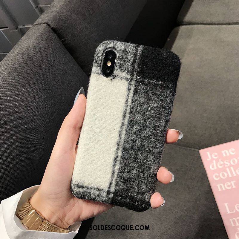 Coque iPhone Xs Max Peluche Élégant Simple Amoureux Noir Pas Cher