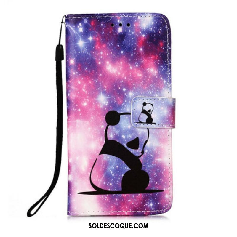 Housse iPhone 13 Pro Panda Galaxie