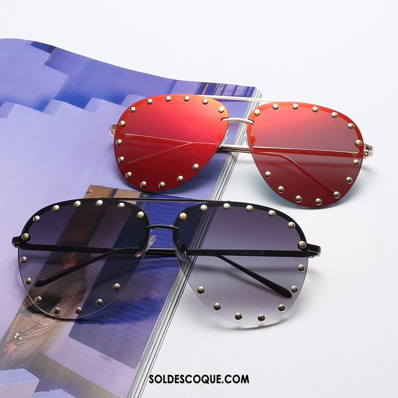 Lunettes De Soleil Homme Œillet Personnalité Rouge Rétro Modèles Féminins Pas Cher